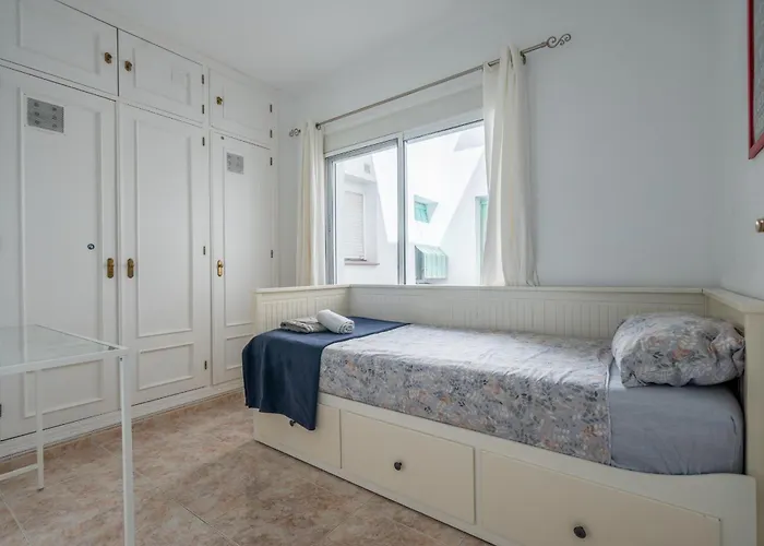 Seaside 3 Bedroom 50m In Costa Del Sol Fuengirola